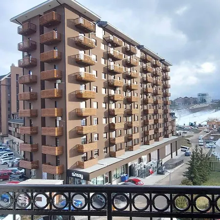 アパート Stojanovic ズラティボール